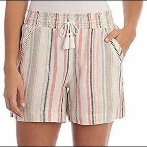 Briggs Linen blend pull up shorts medium